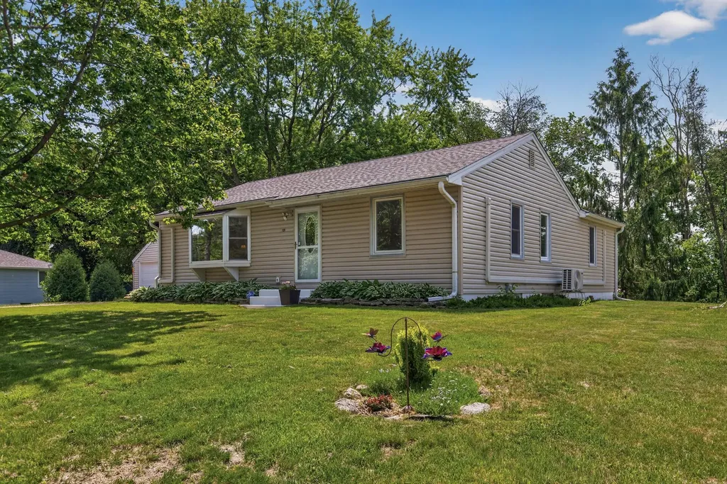 11311 Lorry Lane W Minnetonka MN 55305