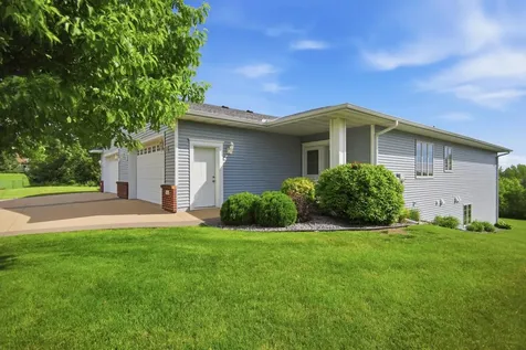 414 4th Avenue SE Lonsdale MN 55046