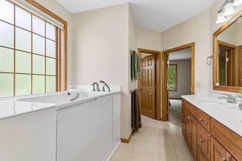 9755 Wedgewood Circle Woodbury MN 55125