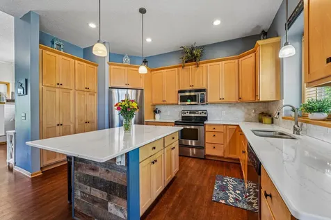 19332 Embers Avenue Farmington MN 55024