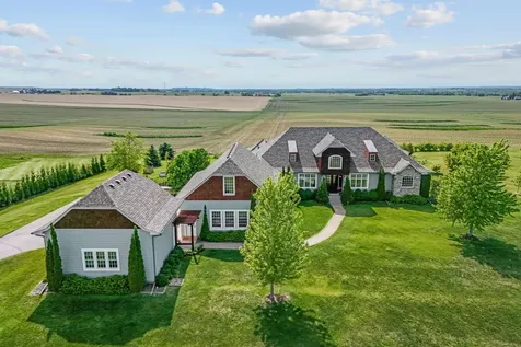 32457 Alexander Court Northfield MN 55057