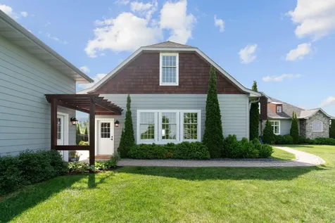 32457 Alexander Court Northfield MN 55057