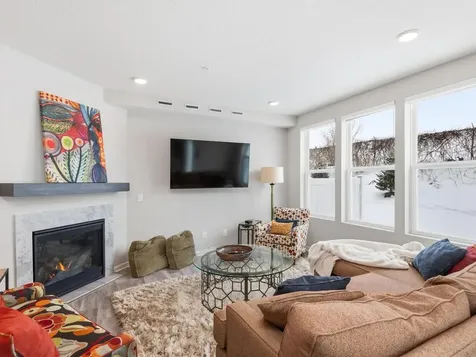 4876 Avery Court Eagan MN 55123