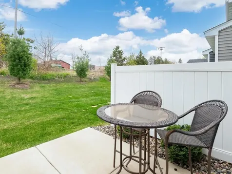 4876 Avery Court Eagan MN 55123