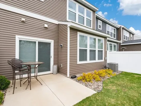 4876 Avery Court Eagan MN 55123