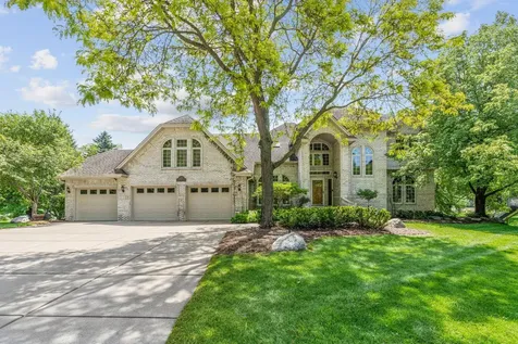 6210 Deerwood Circle N Plymouth MN 55442