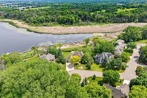 6210 Deerwood Circle N Plymouth MN 55442