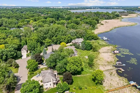 6210 Deerwood Circle N Plymouth MN 55442
