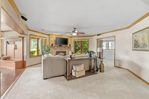 6210 Deerwood Circle N Plymouth MN 55442