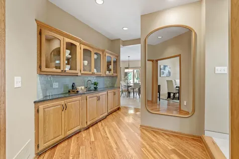 6210 Deerwood Circle N Plymouth MN 55442