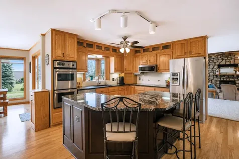 17168 560th Avenue Austin MN 55912