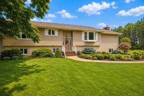 17168 560th Avenue Austin MN 55912