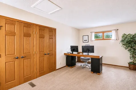 17168 560th Avenue Austin MN 55912