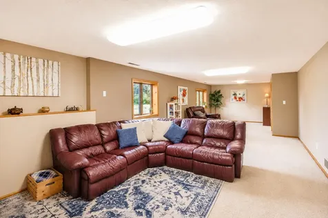 17168 560th Avenue Austin MN 55912