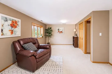 17168 560th Avenue Austin MN 55912