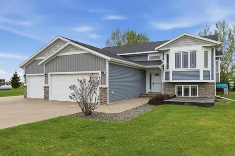520 3rd Street N Sabin MN 56580
