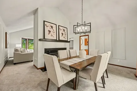 16480 Kingswood Drive Lakeville MN 55044