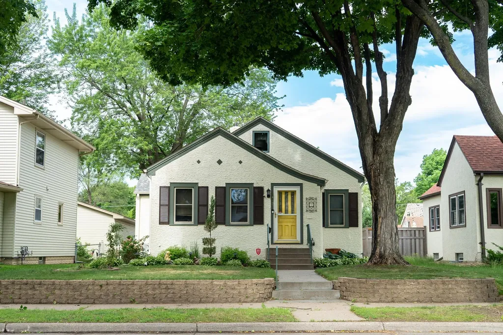 4425 Knox Avenue N Minneapolis MN 55412