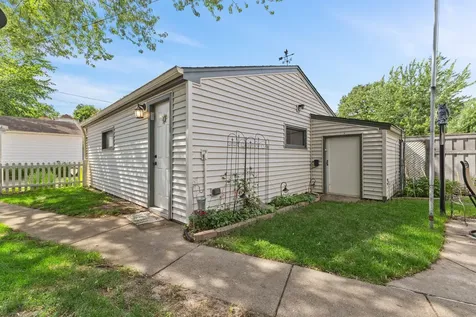 4425 Knox Avenue N Minneapolis MN 55412
