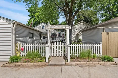 4425 Knox Avenue N Minneapolis MN 55412