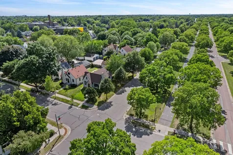 4425 Knox Avenue N Minneapolis MN 55412