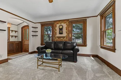 4425 Knox Avenue N Minneapolis MN 55412
