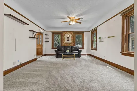 4425 Knox Avenue N Minneapolis MN 55412