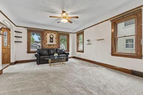 4425 Knox Avenue N Minneapolis MN 55412
