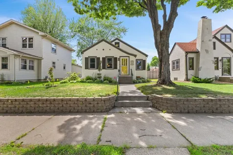 4425 Knox Avenue N Minneapolis MN 55412