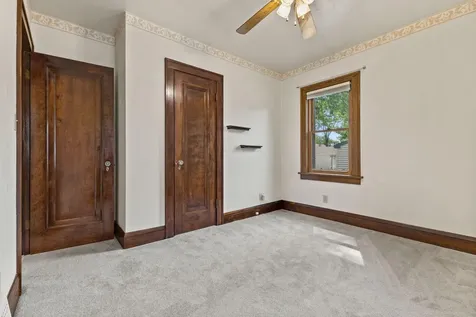4425 Knox Avenue N Minneapolis MN 55412