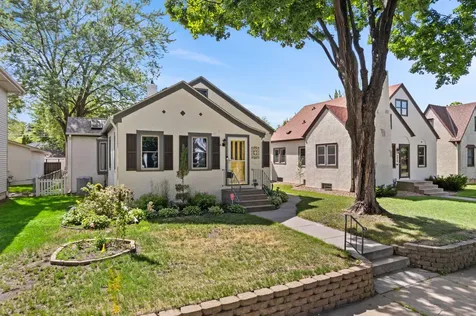 4425 Knox Avenue N Minneapolis MN 55412