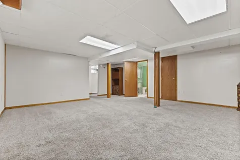 4425 Knox Avenue N Minneapolis MN 55412
