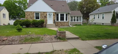 4030 Vera Cruz Avenue N Robbinsdale MN 55422