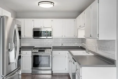 3558 Independence Avenue N New Hope MN 55427