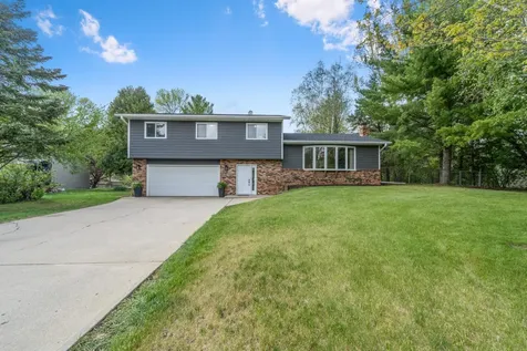 4208 Heritage Lane NE Alexandria MN 56308
