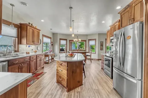 906 Lake Forest Circle Detroit Lakes MN 56501