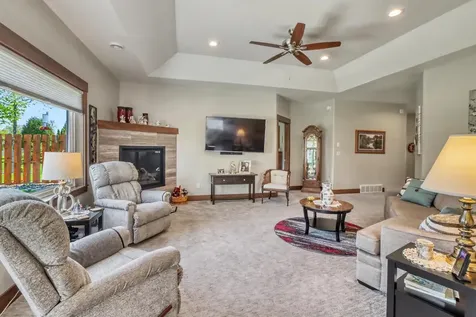 906 Lake Forest Circle Detroit Lakes MN 56501