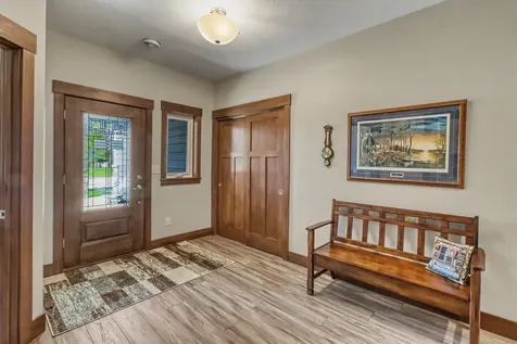 906 Lake Forest Circle Detroit Lakes MN 56501