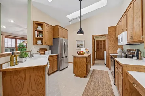 804 Ivy Lane Eagan MN 55123