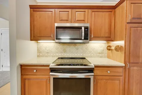8313 Essex Road Chanhassen MN 55317