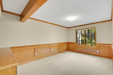 8313 Essex Road Chanhassen MN 55317