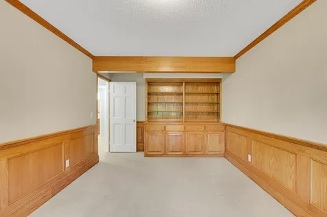 8313 Essex Road Chanhassen MN 55317