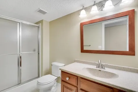 8313 Essex Road Chanhassen MN 55317