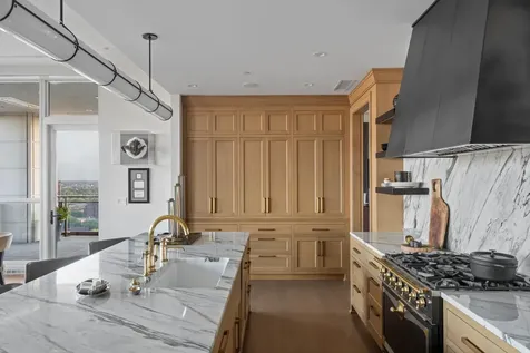 1111 W River Parkway Minneapolis MN 55415