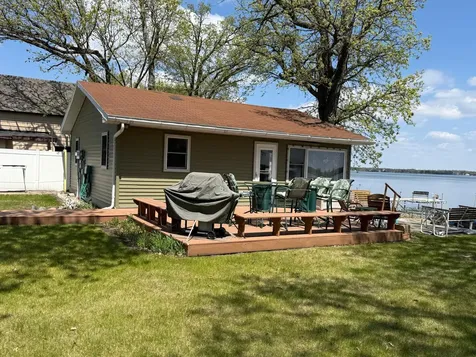 1245 W Lake Drive Detroit Lakes MN 56501