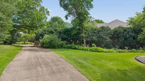 14157 43rd Avenue N Plymouth MN 55446