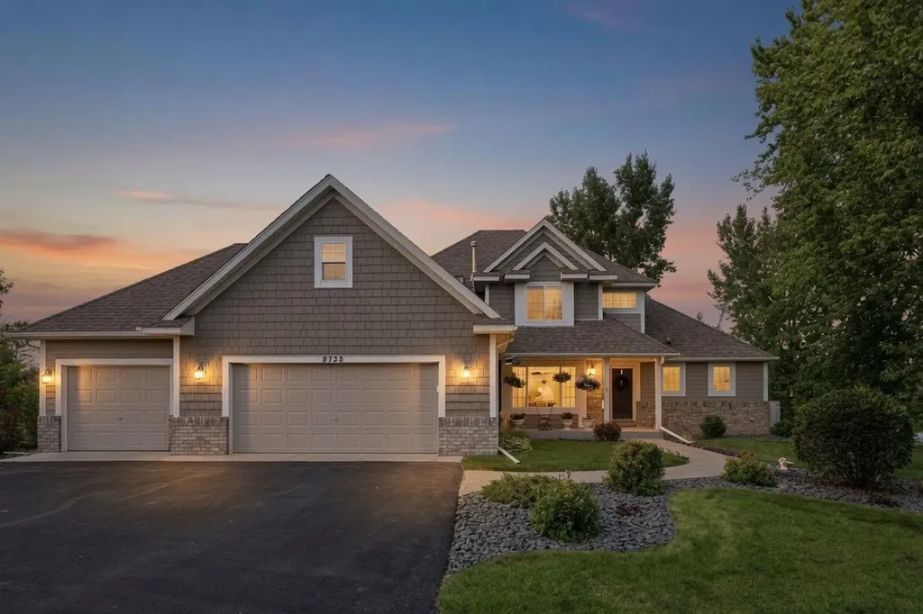 8735 136th Street Court N Hugo MN 55038