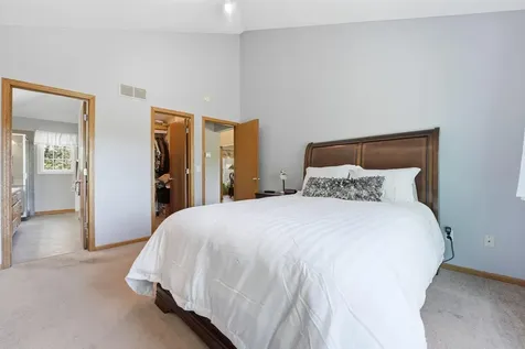 8735 136th Street Court N Hugo MN 55038