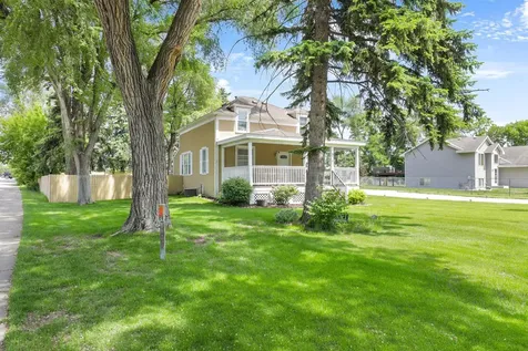 578 Tipton Avenue NW Elk River MN 55330