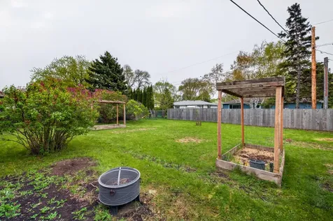 1107 24th Avenue S Moorhead MN 56560